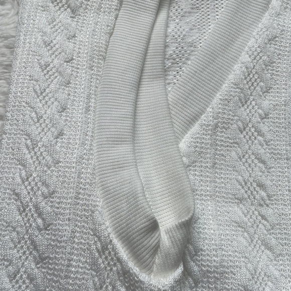 Urban Romantics Sweater‎ Vest - Picture 3 of 4